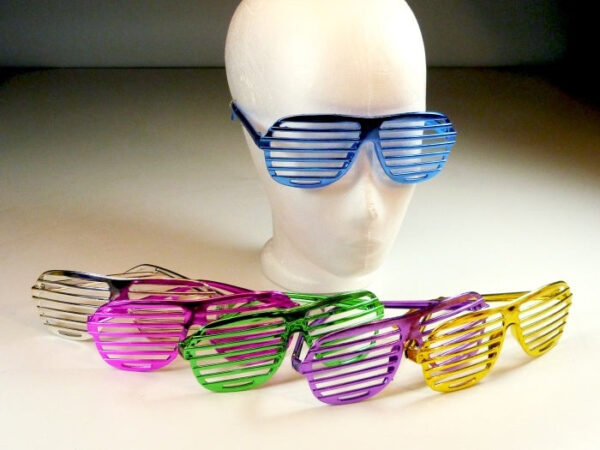 Spaßbrille metallic 6-fach sortiert im Beutel